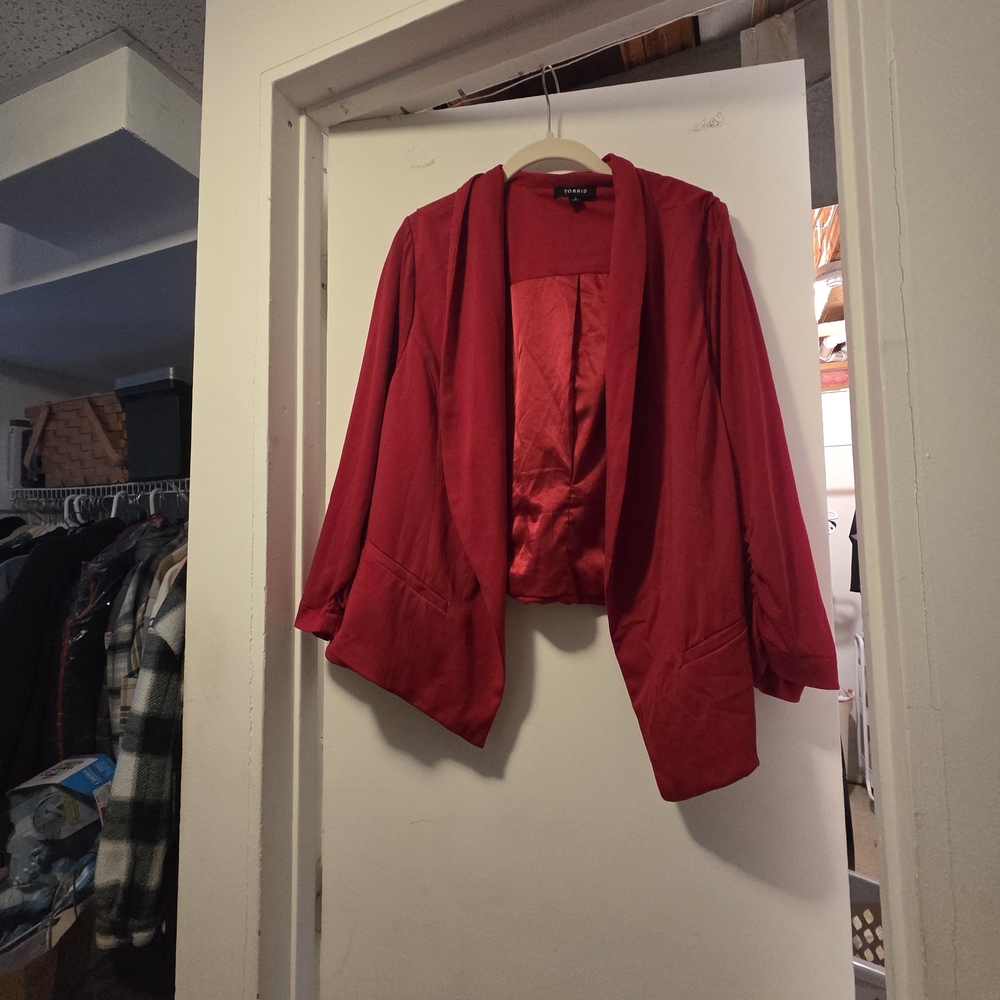 Chic Women's Red Blazer